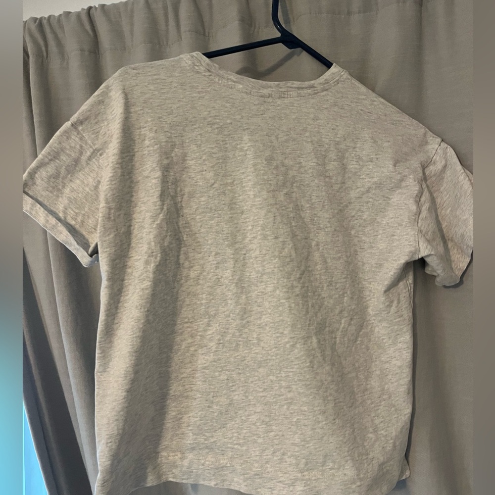 basic gray boxy tee